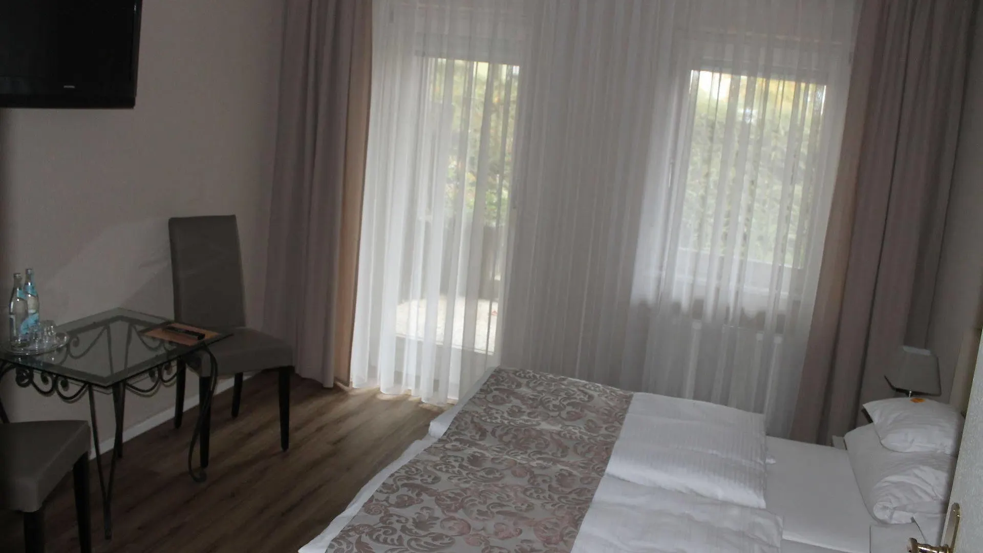 **  Hotel garni Bellevue Bad Füssing Duitsland